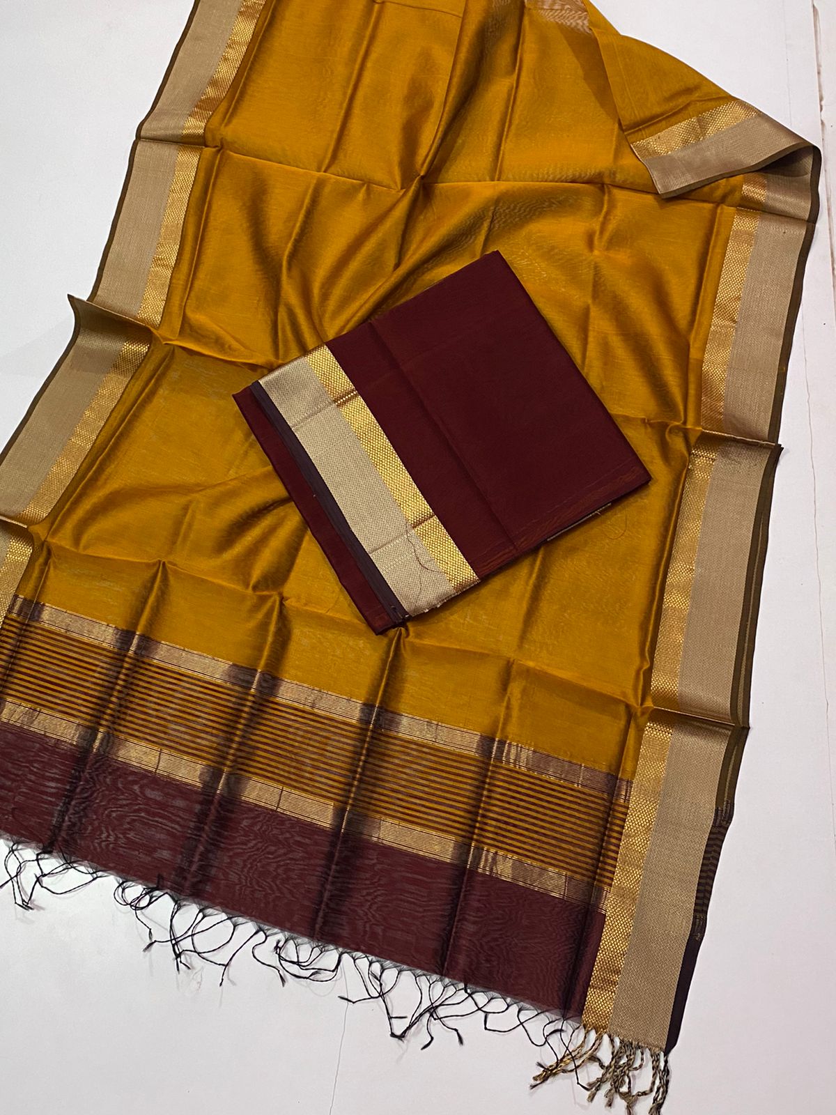 Maheshwari Silk Cotton Dress Material | Instagram