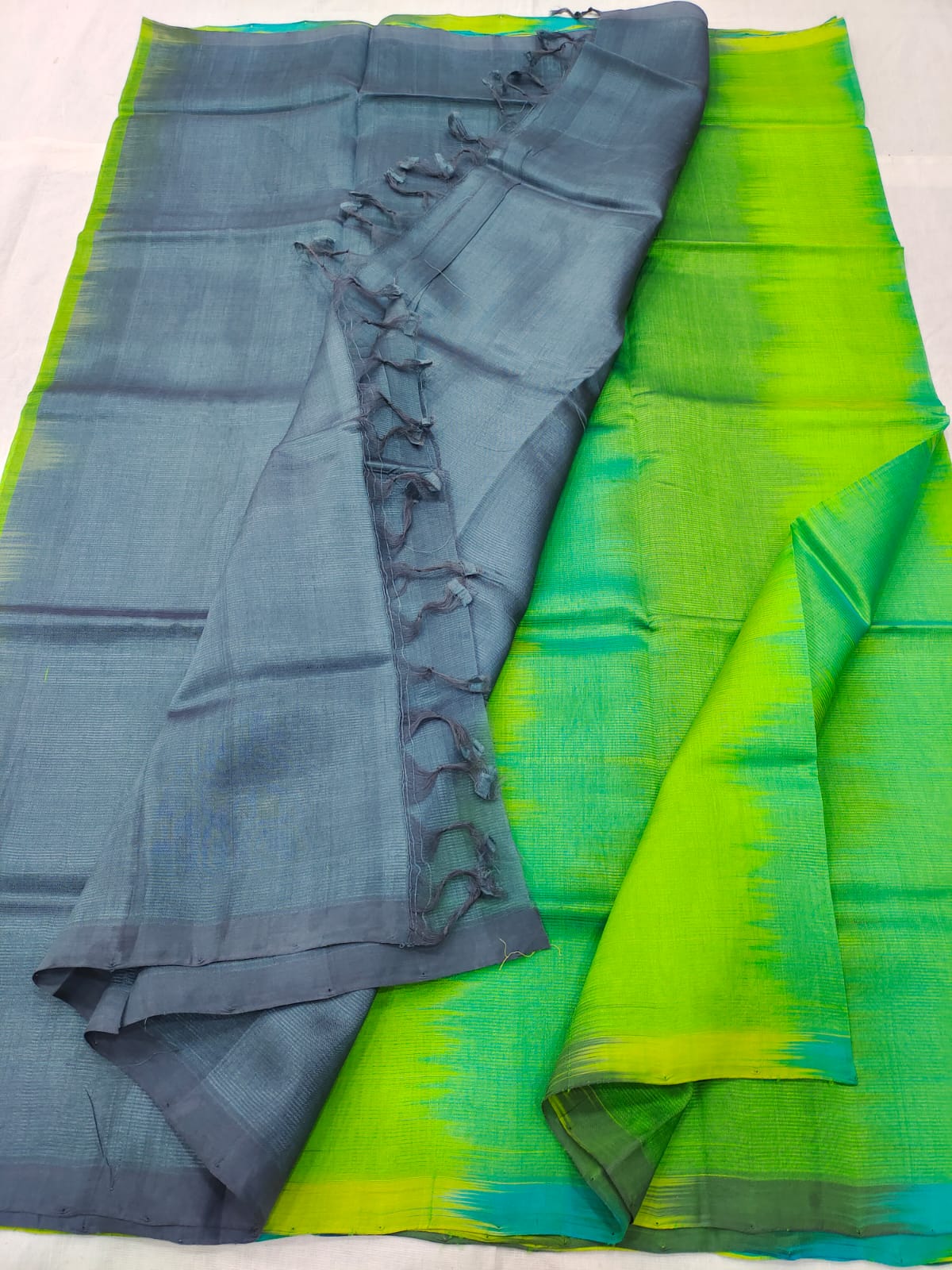 Mangalagiri pattu ikkat pallu saree