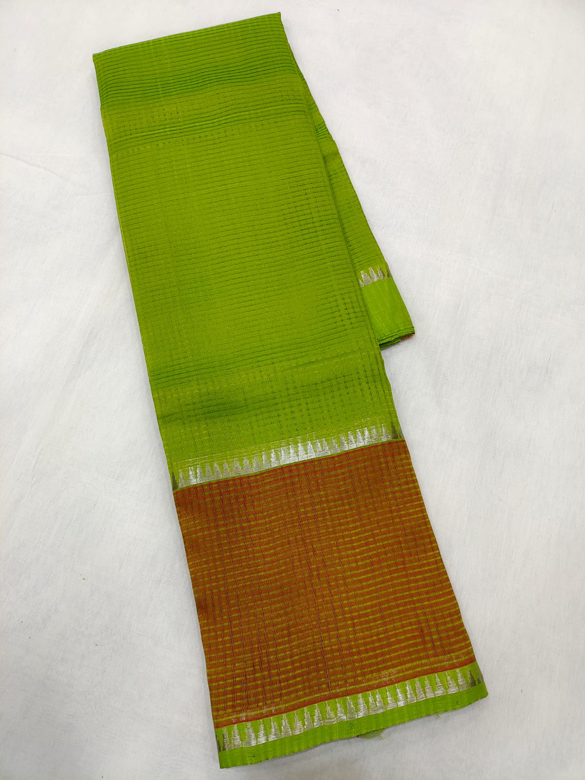 Mangalagiri pattu plain beautiful missing check jari temple border saree