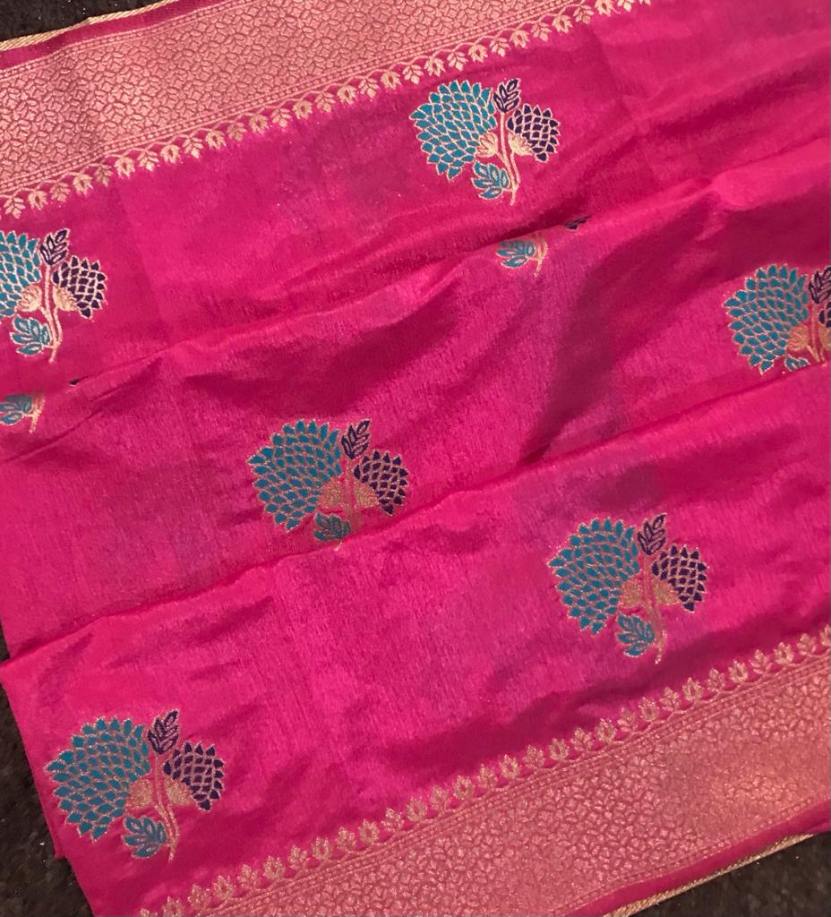 Purely hand woven monga banarasi silk saree - Vannamayil Fashions