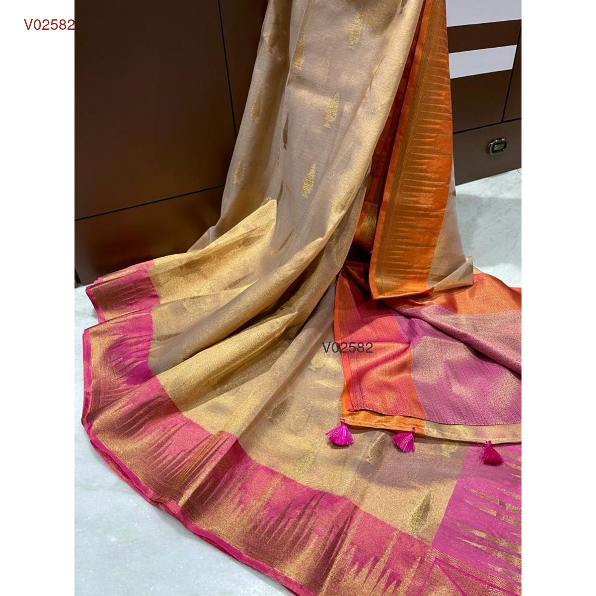 Banarasi soft tissue saree - Vannamayil Fashions