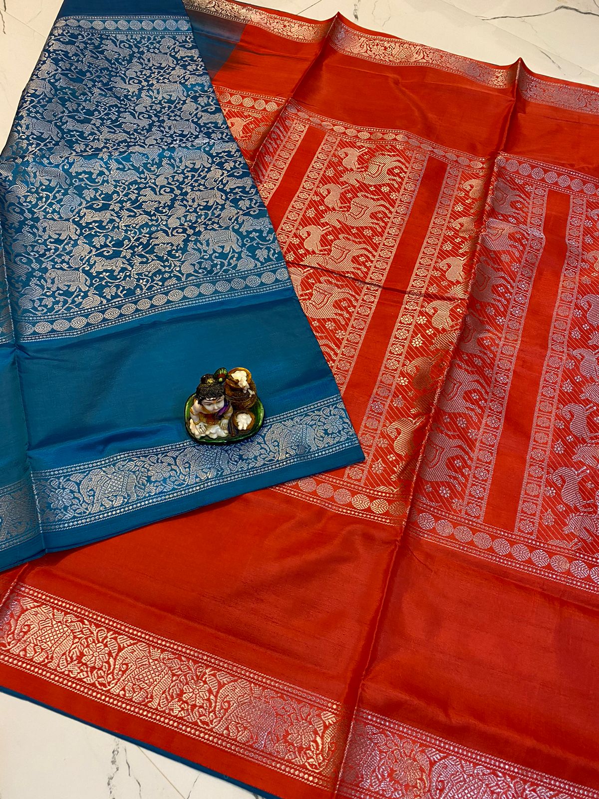 Brown handwoven silk maheshwari saree – GoCoop